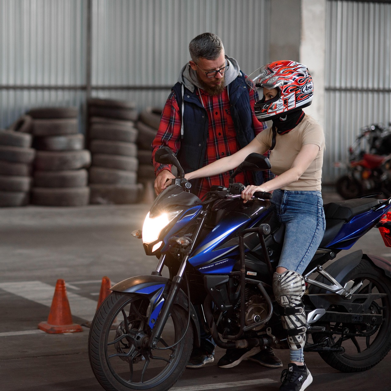 珍爱网实名账号:流量卡如何支持地图导航和在线出行服务